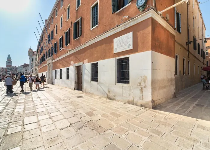 Palazzina Schiavoni By Sarlux